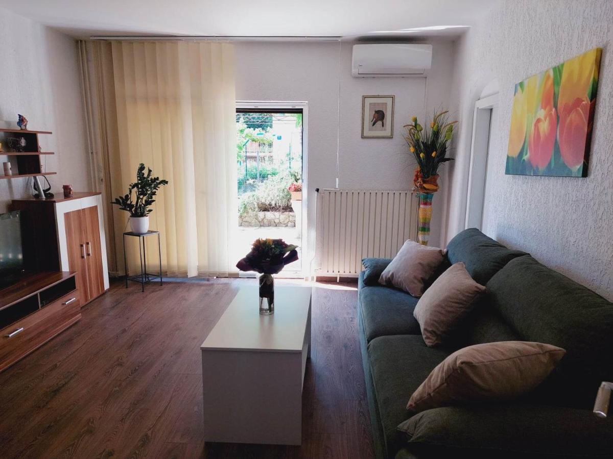 Rubin Apartamento Ika Exterior foto
